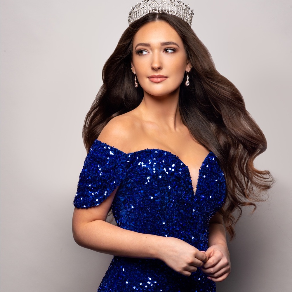 Fully sequin prom/pageant gown